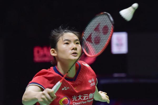 并为其队友 并为其队友