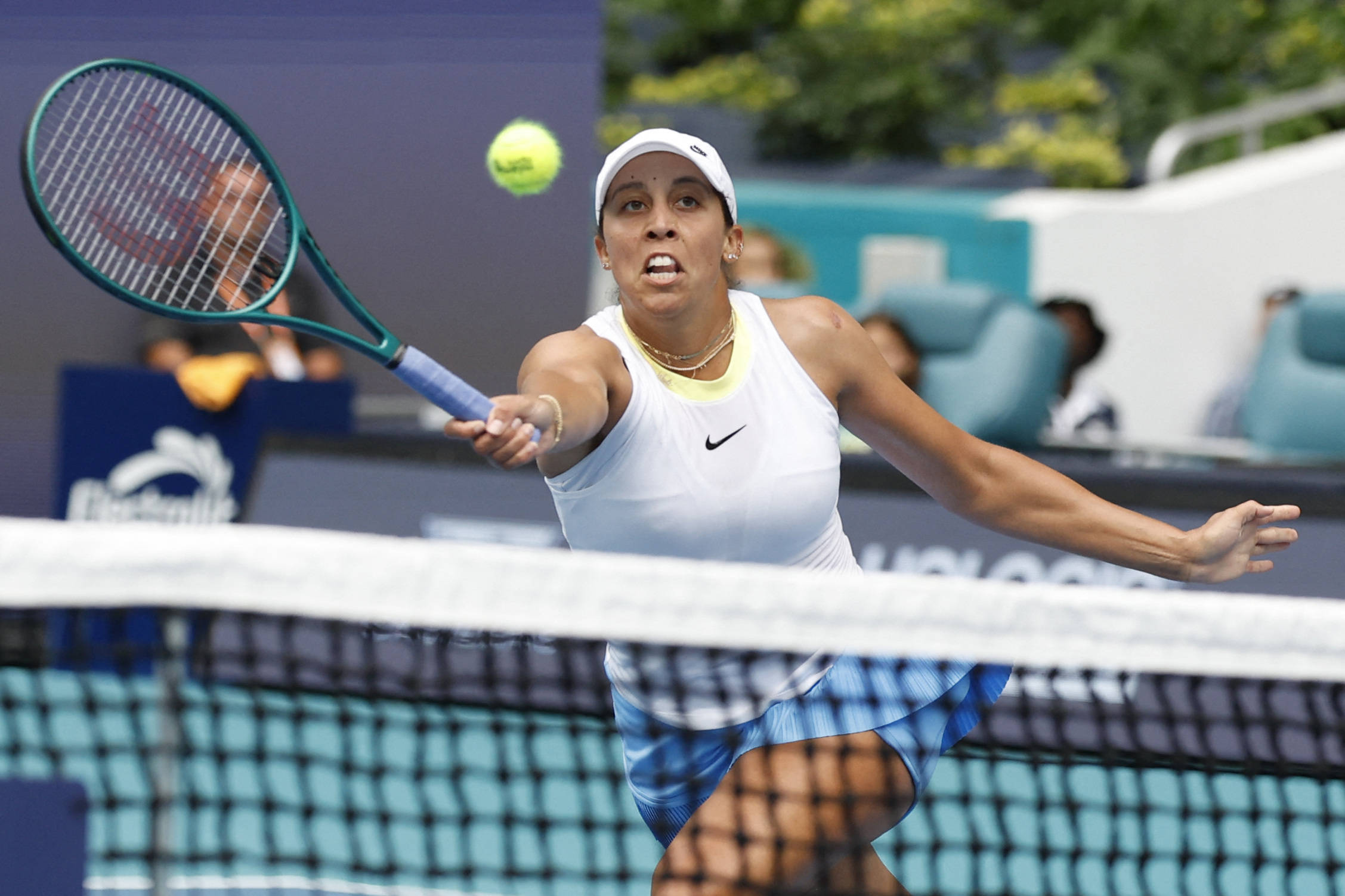 不僅助力曼 不僅助力曼