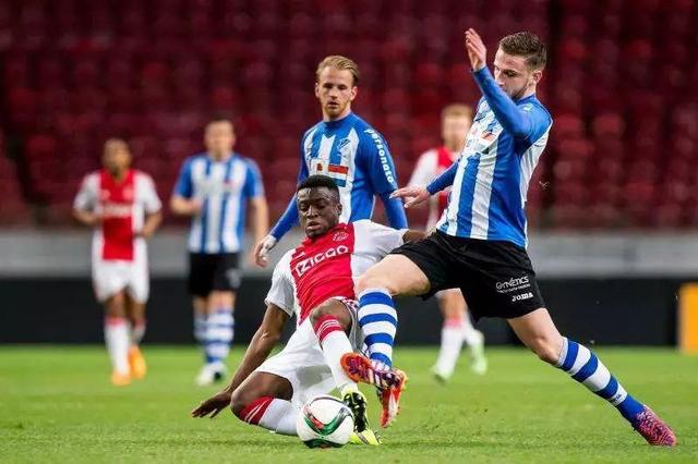 在对阵勇士 在对阵勇士